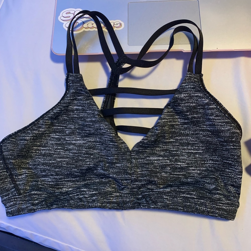 VS Sport Sports Bra
